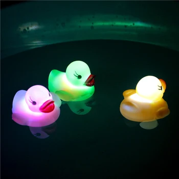 Baie Jucarie Baie Copil Jucărie LED-uri Senzor de Apă Luminos Rață Jucărie Pentru copii Copii Copii Intermitent Rață Mică Baie pentru Copii Jucării de Apă Imagine 1