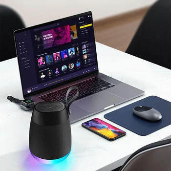 Wireless Bluetooth Speaker Portabil cu Subwoofer Stereo cu Volum Mare în aer liber Material Impermeabil Cilindrice Lumina RGB Imagine 1