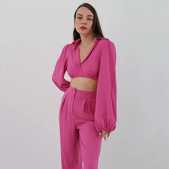Noi francez de Moda de Îmbrăcăminte pentru Femei Bubble Sleeve Expuse Buric Design Sentiment Mici Pantaloni Picior Temperament Tinuta Casual Set Imagine 2