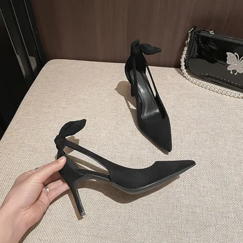 Tocuri inalte Design Nou Sentiment de Nișă Celebritati Tocuri Subtiri Sexy Temperament Ascuțite Negre Pantofi pentru Femei Imagine 3
