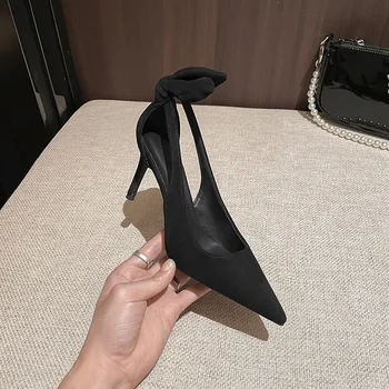 Tocuri inalte Design Nou Sentiment de Nișă Celebritati Tocuri Subtiri Sexy Temperament Ascuțite Negre Pantofi pentru Femei Imagine 5