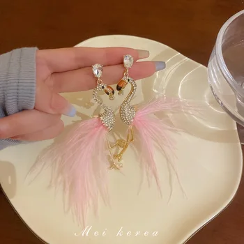 2022 New Silver Needle Dulce Diamant Roz Flamingo Pene De Moda Senior Sens Personalitate Temperament Ureche Ornamente De Sex Feminin Imagine 1